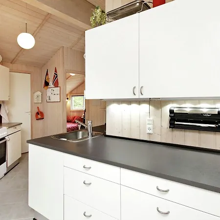 Three-bedroom Holiday In Bjert 3 بيت للعطل Sønder Bjert